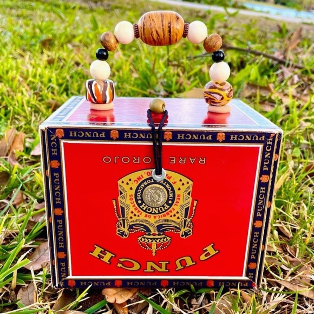Rare Vintage Punch Corojo Handmade cigar box wooden beaded handle handbag